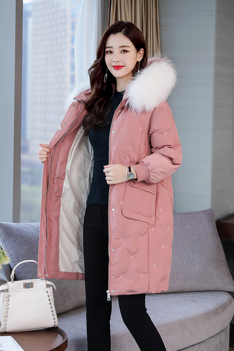 Z18DY157冬季新款韩版时尚刺绣白鸭绒外套大毛领网红羽绒服