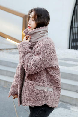 Z19QW995冬季新款韩版宽松羊羔毛外套短款翻领休闲女装